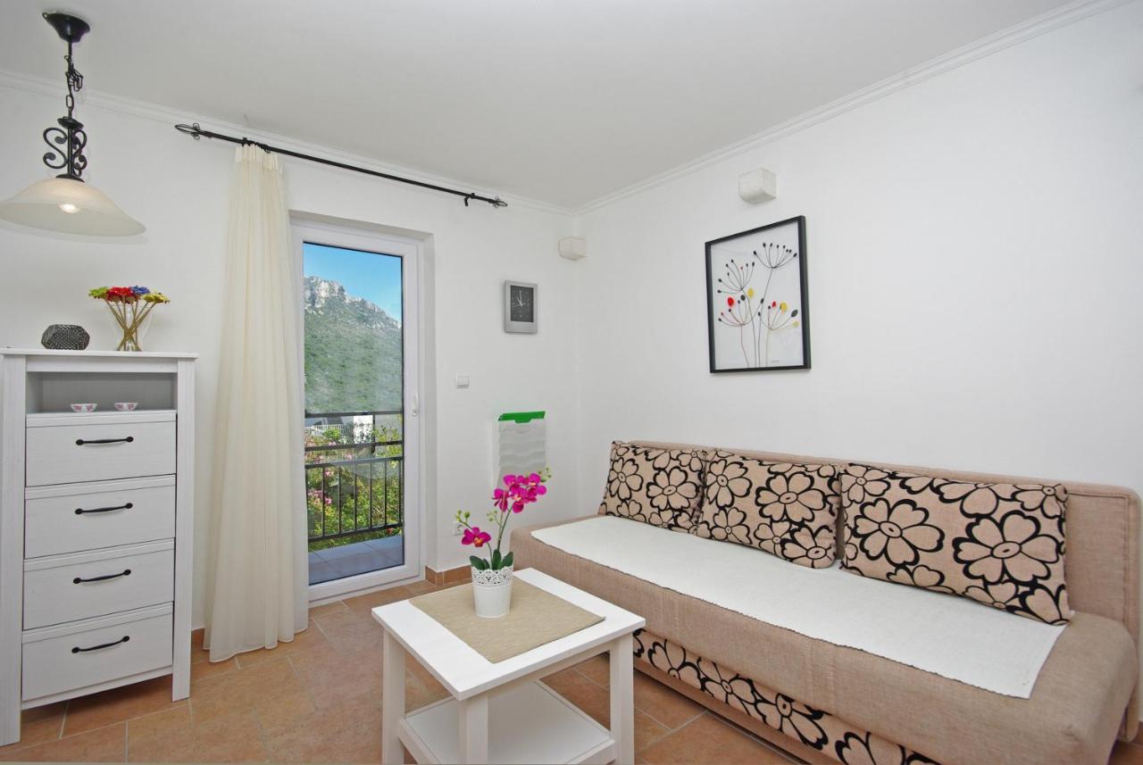 Steinhaus Dalmatien Apartment Podaca Exterior photo